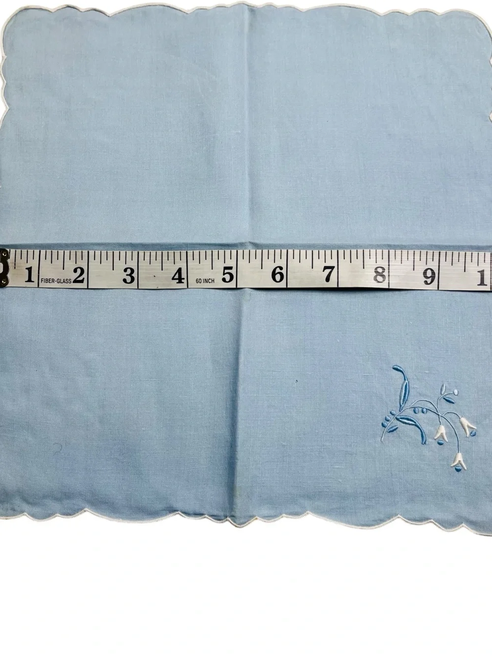 Vtg Blue Linen Tablecloth 4 Napkins Set Embroidered Scalloped Tea Table 34x34